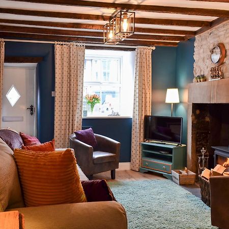 Parsley Cottage Tideswell Bagian luar foto